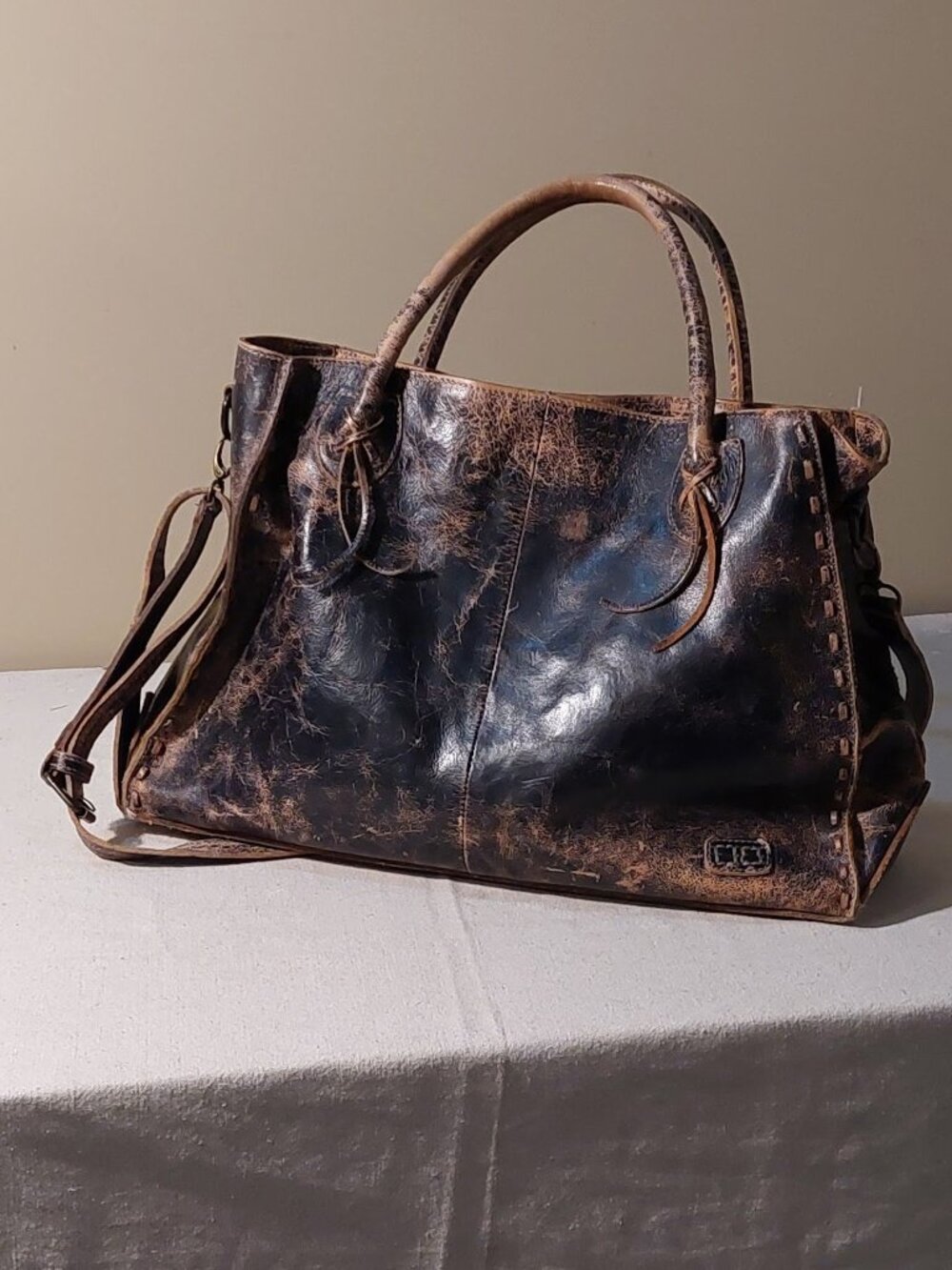 BED|STU Rockaway Brown/Black Lux Distressed Leather Shoulder/Crossbody Tote O/S - Picture 2 of 16